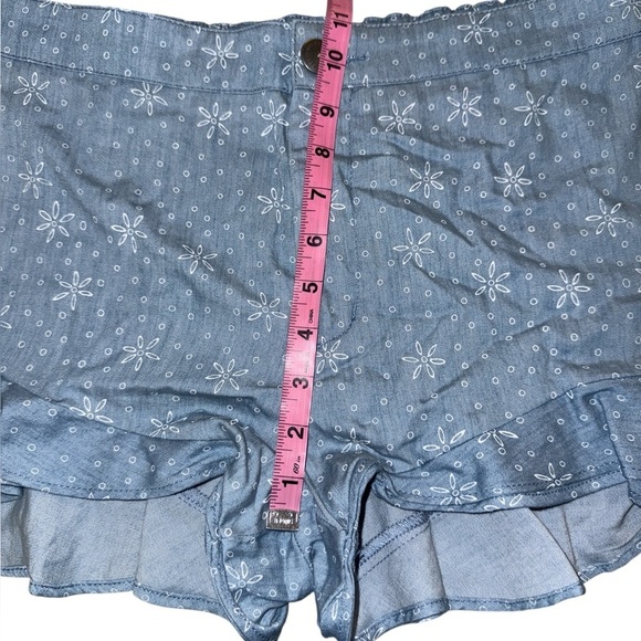 BCBGeneration Crazy Daisy Indigo Shorts - Picture 3 of 9